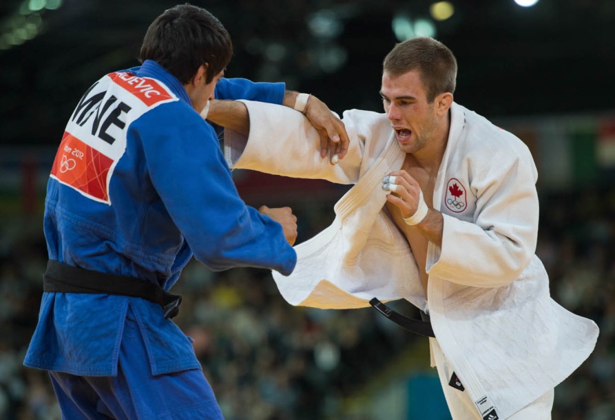 Antoine Valois-Fortier en combat.