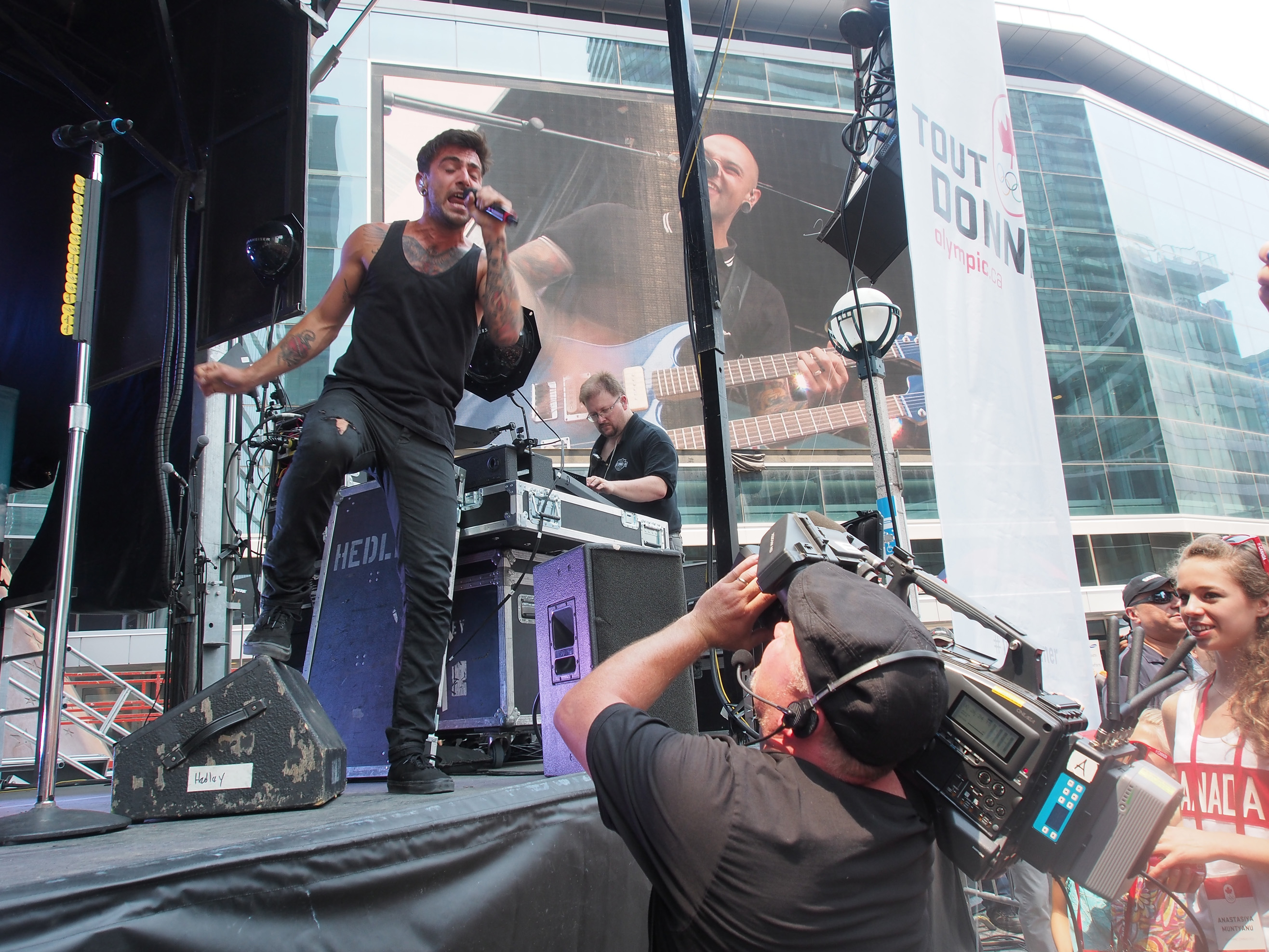 OLYMPUS DIGITAL CAMERA