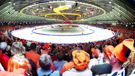 Schaatsfeest-Heerenveen-een-gouden-plak-Thialf-background-21 Photo : http://ow.ly/D08wG