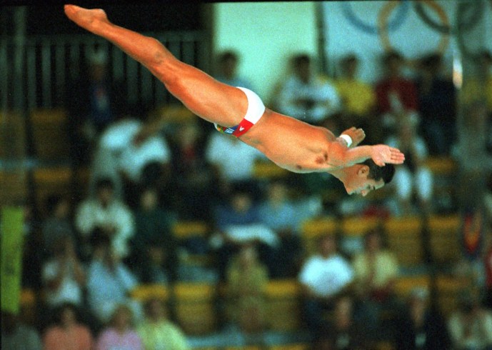 GREG LOUGANIS En septembre 1988 Greg Louganis, à Séoul (AP Photo/Ed Reinke, File)