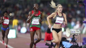 Trois coureuses en action