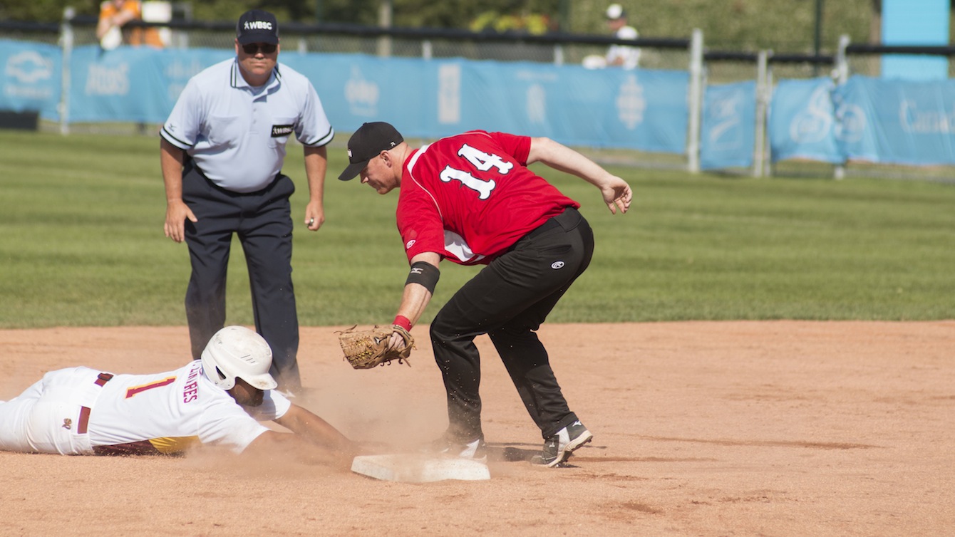 Softball (femmes). Photo par Jeffrey Sze