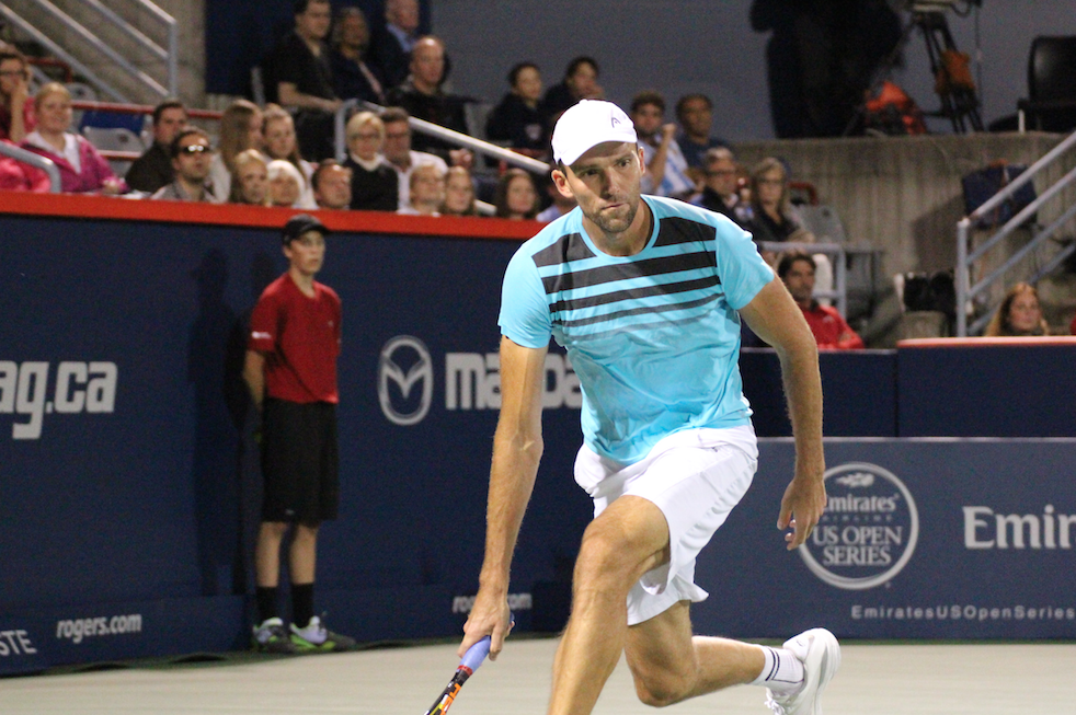 Le Croate Ivo Karlovic en action à Montréal, le 11 août 2015. PHOTO COC