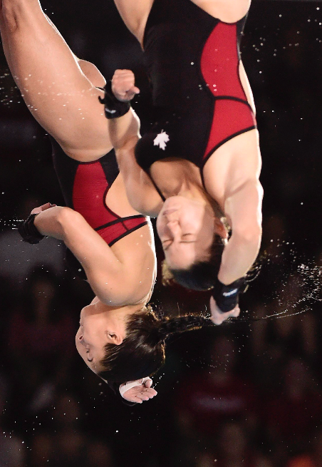 Meaghan Benfeito et Roseline Filion lors de la finale à la tour de 10 m des Jeux panaméricains de Toronto 2015, le 13 juillet 2015.