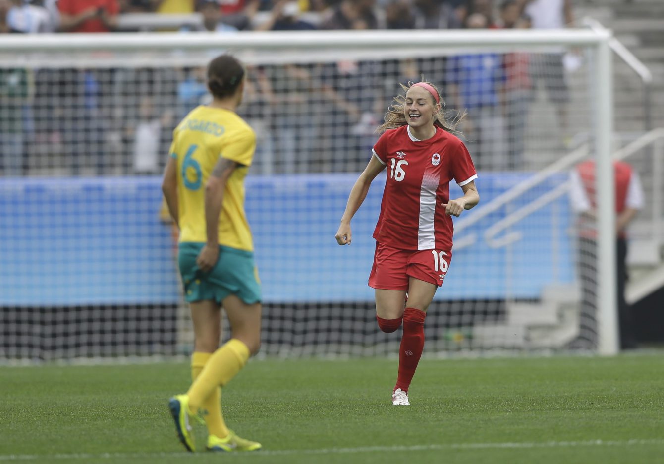 La Canadienne Janine Beckie célèbre son but contre l'Australie, le 3 août 2016 à São Paulo. (AP Photo/Nelson Antoine)