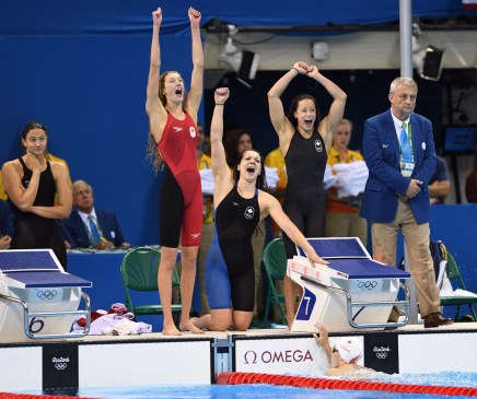 Equipe Canada - natation - Katerine Savard -Taylor Ruck - Brittany MacLean et Penny Oleksiak - Rio 2016 Le quatuor formé de Katerine Savard, Taylor Ruck, Brittany MacLean et Penny Oleksiak obtient le bronze au relais féminin 4x200 m aux Jeux olympiques de Rio, le 10 août 2016. (COC / Steve Boudreau)
