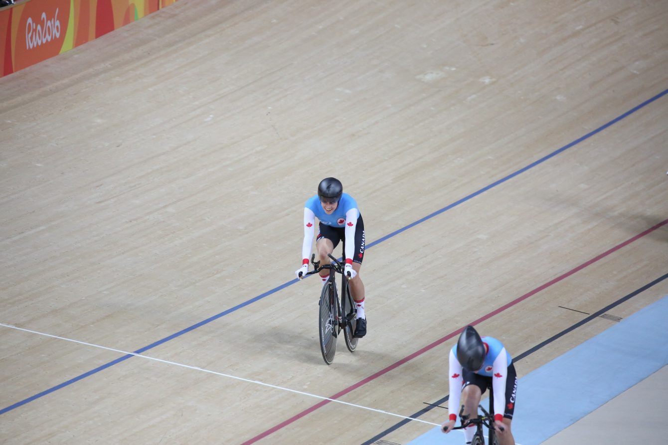 L'équipe de poursuite féminine qui a remporté la médaille de bronze le 13 août 2016, à Rio. COC Mark Blinch