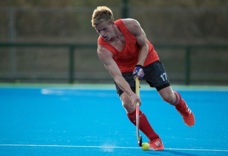 Equipe Canada - hockey sur gazon - Brenden Bissett - Rio 2016 Brenden Bissett bataille pour la balle lors d’un match amical contre la Nouvelle-Zélande aux Jeux olympiques de 2016, à Rio. COC Photo by Jason Ransom