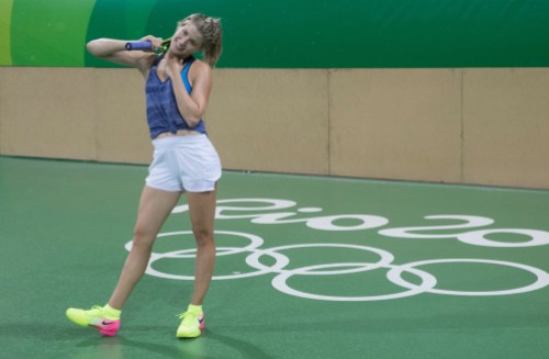 Équipe Canada - Tennis - Eugenie Bouchard - Rio 2016 Genie Bouchard pratique sous la pluie avant le début des Jeux olympiques à Rio , de Janeiro au Brésil, mardi le 2 août 2016. Photo du COC par Jason Ransom