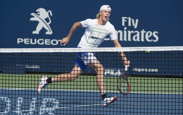 Denis Shapovalov Le Canadien Denis Shapovalov s'entraîne en prévision du US Open.