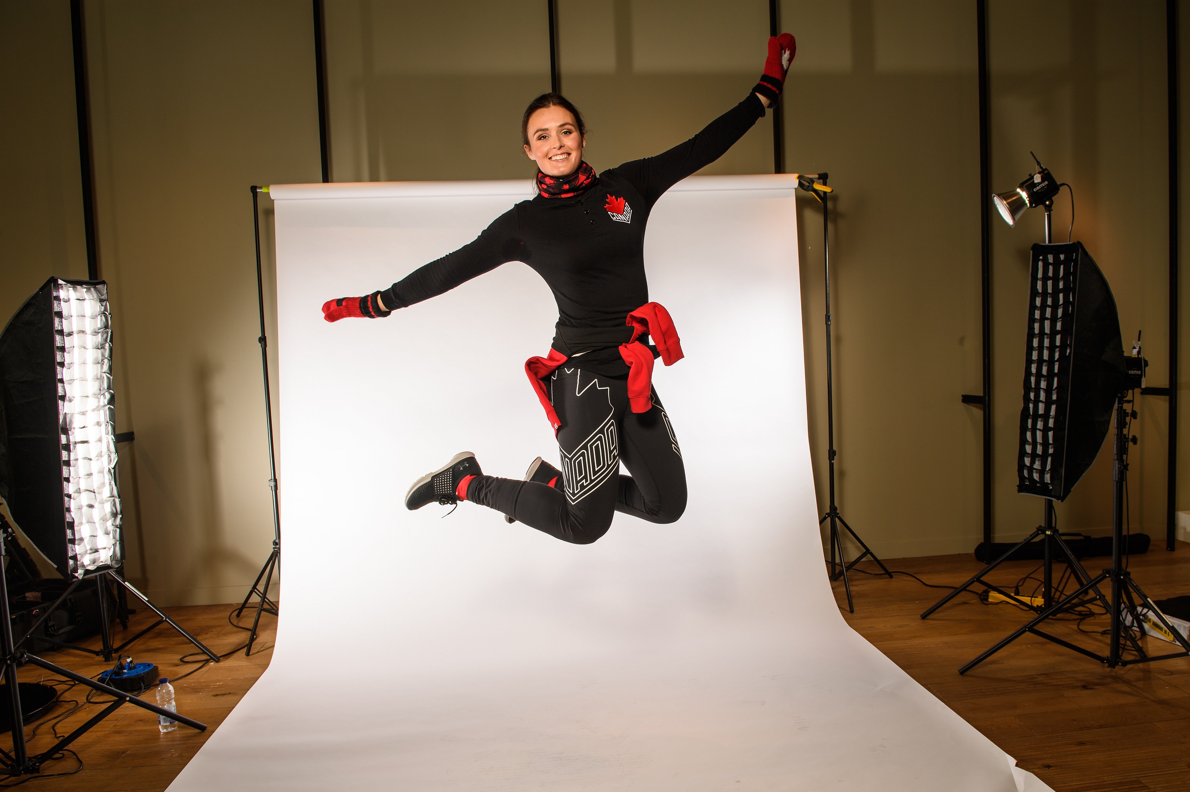 Marielle Thompson lors du dévoilement de la collection d'Équipe Canada pour PyeongChang 2018, à Toronto, le 3 octobre 2017. (Photo : COC)