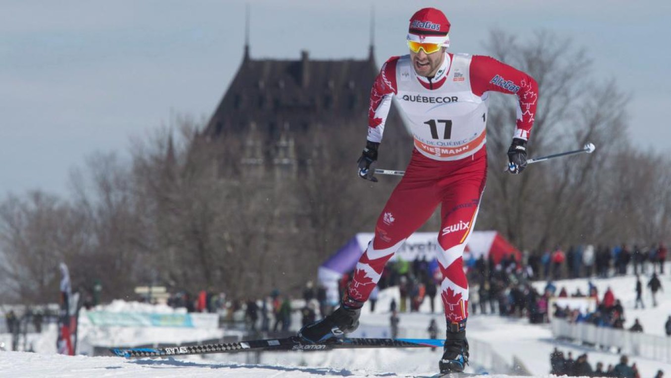 team-canada-alex-harvey-2017-world-cup-quebec-city-2-e1510256496841 Alex Harvey, d'Équipe Canada, pendant le sprint masculin de 1,5 km à la Coupe du monde FIS à Québec. LA PRESSE CANADIENNE / Jacques Boissinot