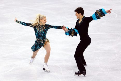 Piper Gilles et Paul Poirier patinent leur programme court de danse sur glace aux Jeux olympiques de PyeongChang, le 19 février 2018. Photo COC/Vaughn Ridley