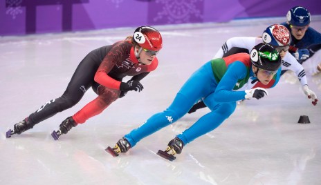 Kim Boutin Arianna Fontana Kim Boutin patine derrière la légende italienne du patinage de vitesse, Arianna Fontana, lors de la finale du 500 m en patinage de vitesse sur courte piste, aux Jeux olympiques le PyeongChang, le 13 février 2018. LA PRESSE CANADIENNE/Paul Chiasson
