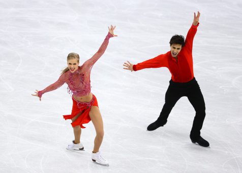 Kaitlyn Weaver et Andrew Poje patinent leur programme court de danse sur glace aux Jeux olympiques de PyeongChang, le 19 février 2018. Photo COC/Vaughn Ridley