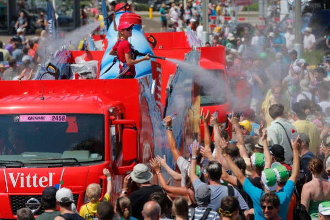 Équipe Canada Cycling Tour De France 2018 caravane char allégorique de la caravane publicitaire du Tour de France 2018