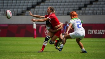 Des joueuses de rugby en action