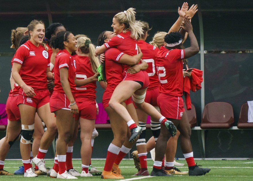 DAJ_20190728_17 Équipe Canada célèbre sa médaille d'or en rugby féminin aux Jeux panaméricains de Lima 2019, au Pérou, le 28 juillet 2019. Photo David Jackson/COC