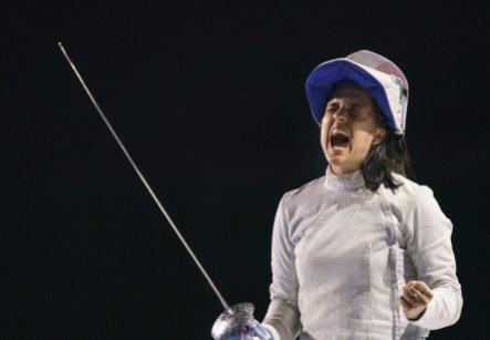 DGH_20190806_25 Gabriella Page célèbre après avoir vaincu Chloe Fox-Gitomer, des États-Unis, au sabre individuel lors de rondes préliminaires aux Jeux panaméricains de Lima, au Pérou, le 6 août 2019. Photo : Dave Holland/COC
