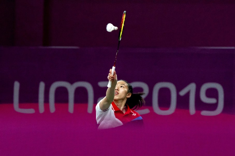 team-canada-michelle-li-e1564712119294 (1) Michelle Li pendant la demi-finale du simple féminin à Lima 2019.