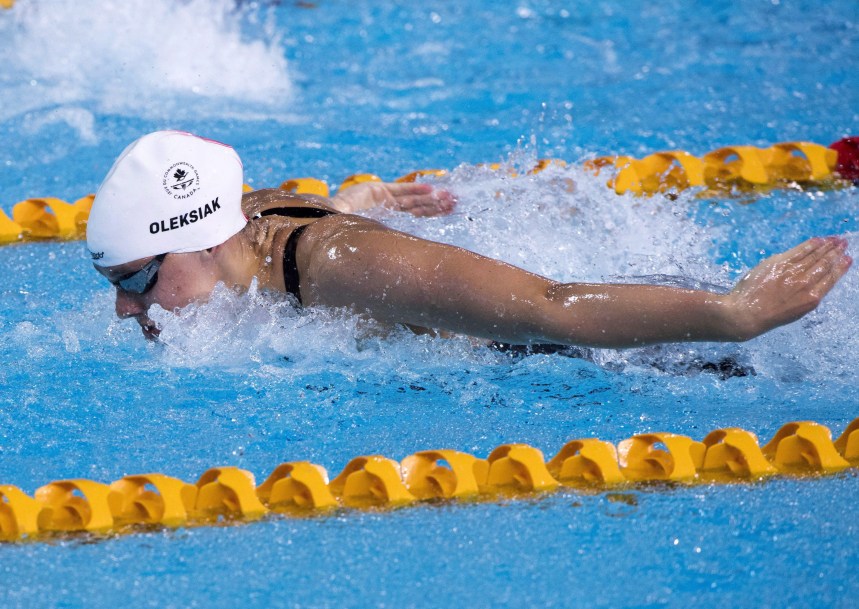 Penny Oleksiak en action au papillon