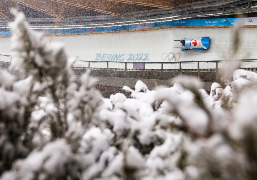 Un monobob sur la piste de Beijing 2022.