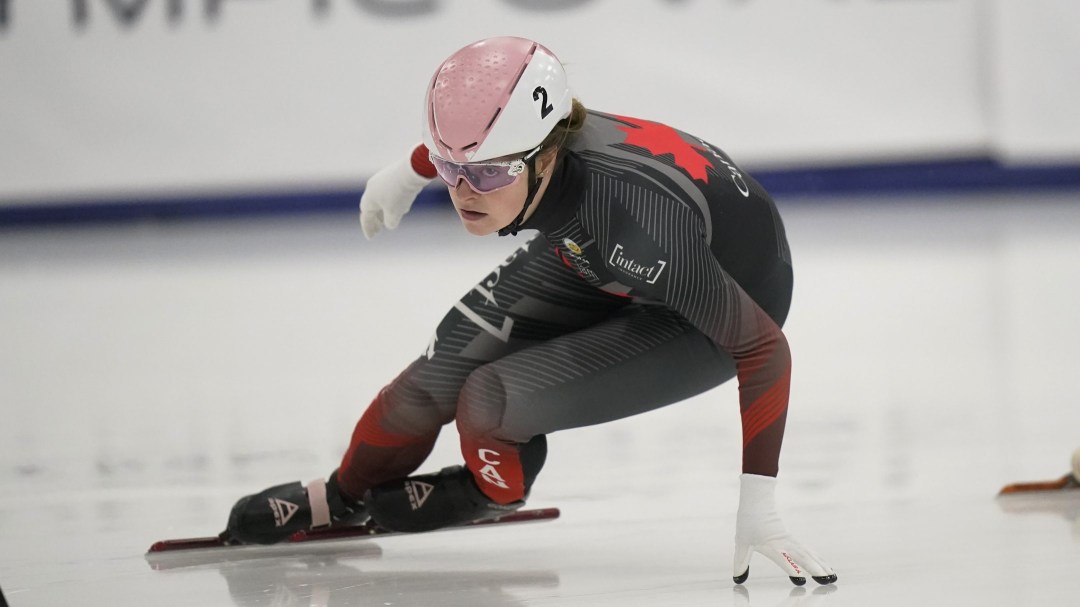 Kim Boutin dans un virage lors d'une course