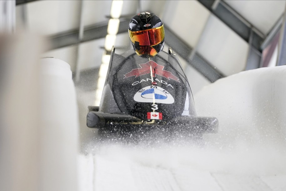 Cynthia Appiah lors d'une course de bobsleigh