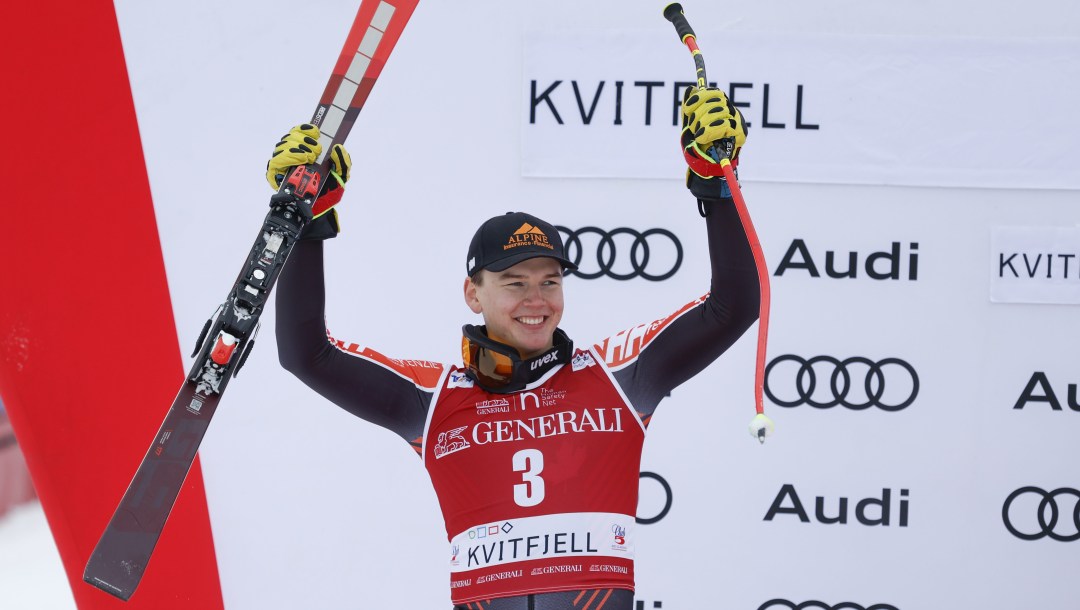 Jeffrey Read célèbre sur le podium.