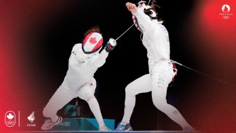 Montage photo d'un athlète d'escrime canadien avec les logo du COC, d'Escrime Canada et de Paris 2024.