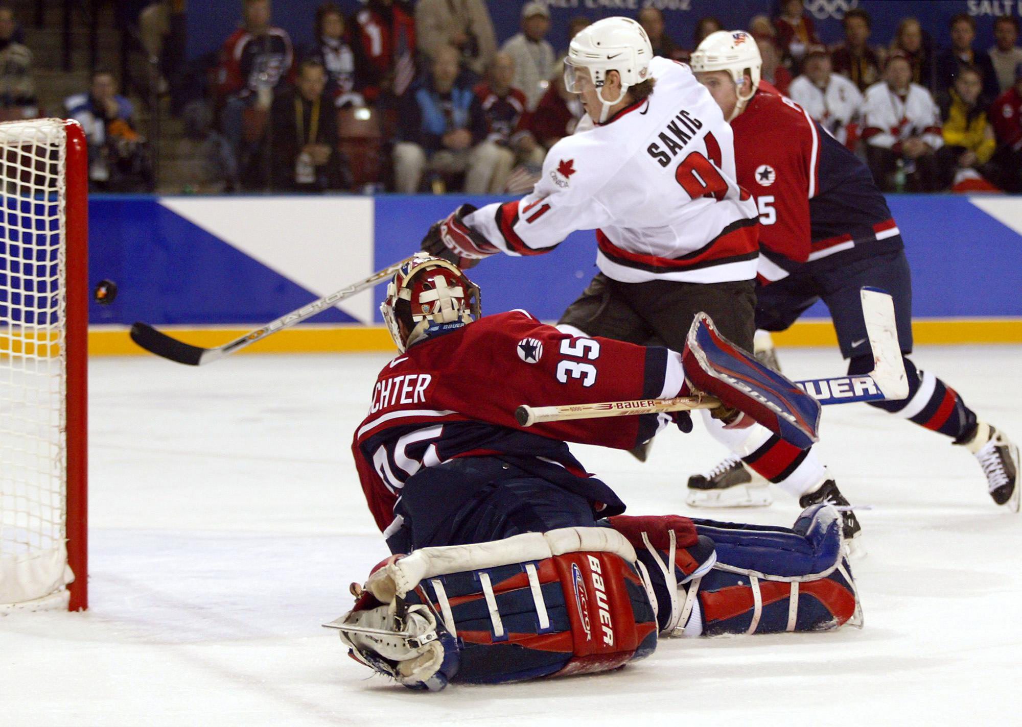 Joe Sakic scoring on Mike Richter
