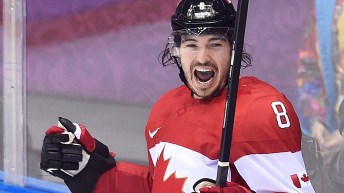 Drew Doughty celebrating