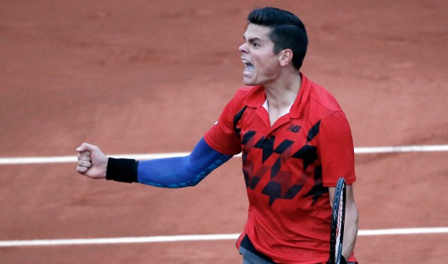 Third round victory for Milos Raonic after defeating France's Gilles Simon at the French Open, May 30, 2014.