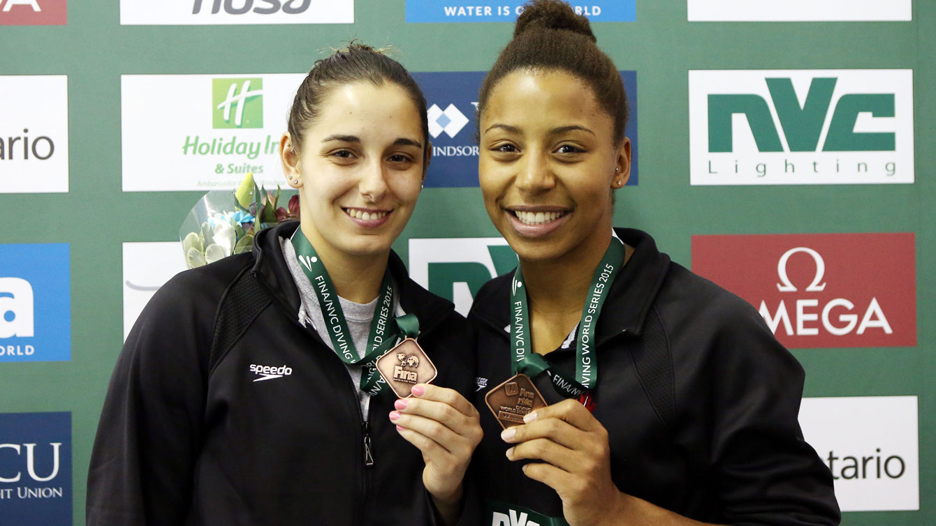 Pamela Ware & Jennifer Abel win World Series bronze in Windsor on May 22, 2015 (Photo: Diving Canada).