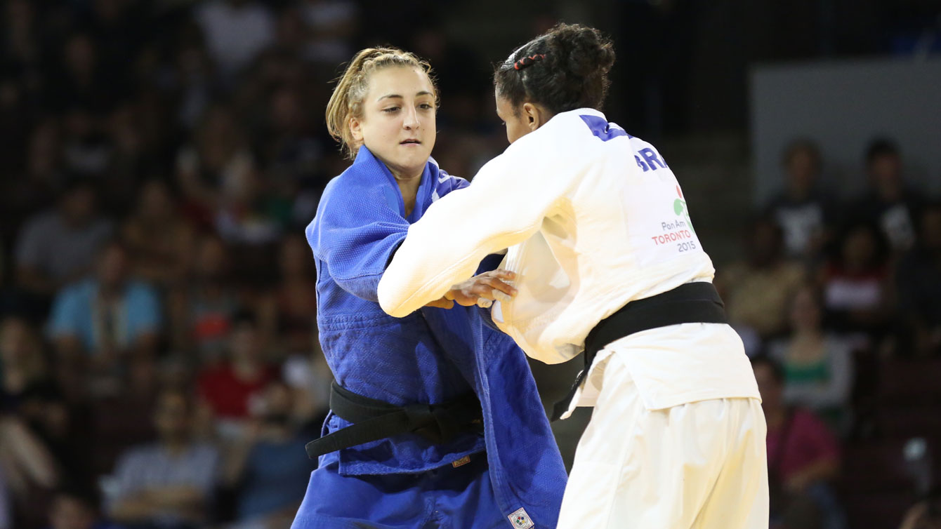 Ecaterina Guica fights Erika Miranda of Brazil in the women's 52kg final at Toronto 2015 Pan American Games on July 11, 2015.