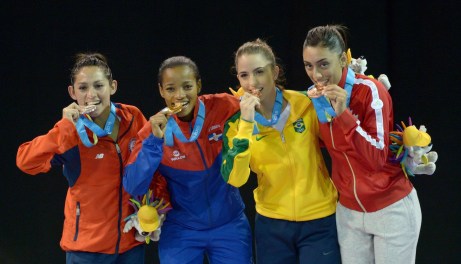 Gabriela Bruna, Ana Villanueva, Aline Souza and Jusleen Virk posing with their medals