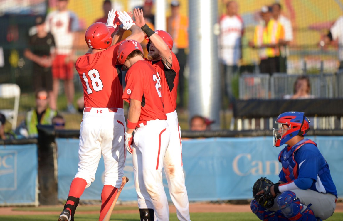 The men's baseball team advanced to Sunday's final. (Photo: Winston Chow)