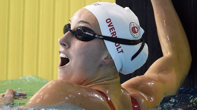Emily Overholt wins gold in women's 400m freestyle.