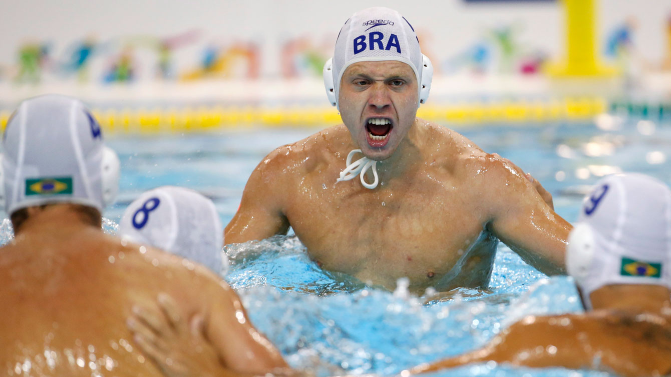 Brazil's Paulo Salemi gathers his teammates before the Pan Am Games match versus Canada on July 7, 2015.