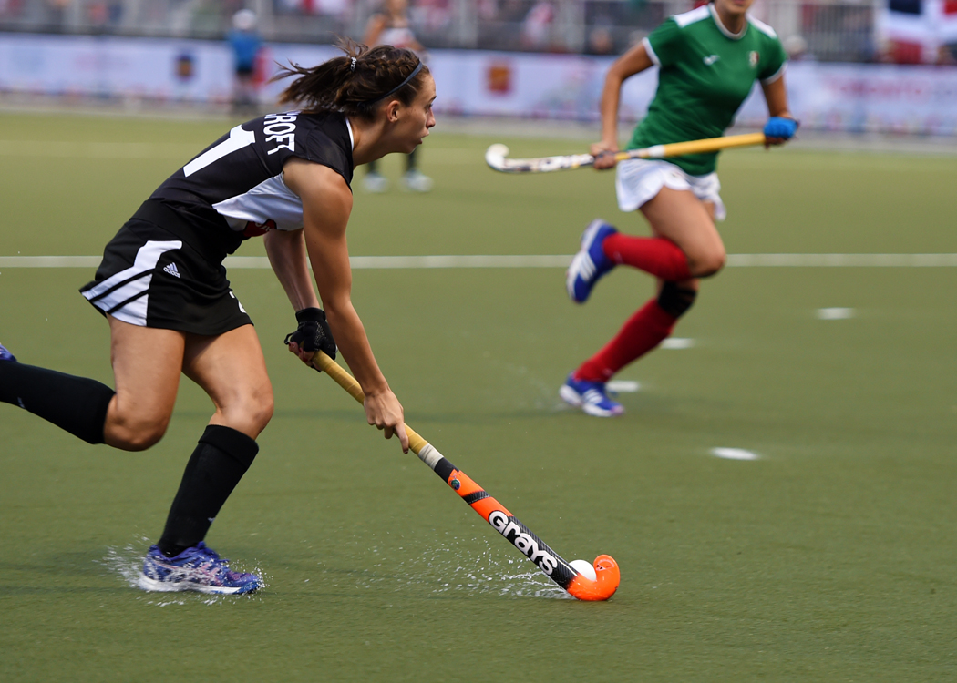 Canada v. Mexico in women's field hockey at Pan Am Games (COC Photo by Jason Tse).