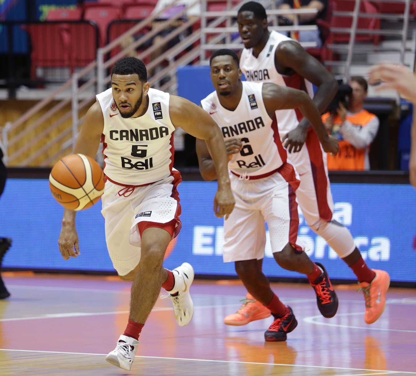 Cory Joseph chases down a ball in a game against the Dominican Republic at a recent tune-up tournament in Puerto Rico.