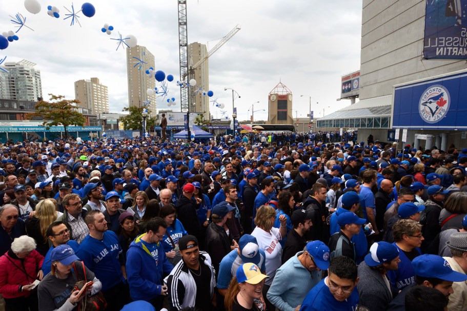 Fans wait to enter Game 5 of the ALDS.
