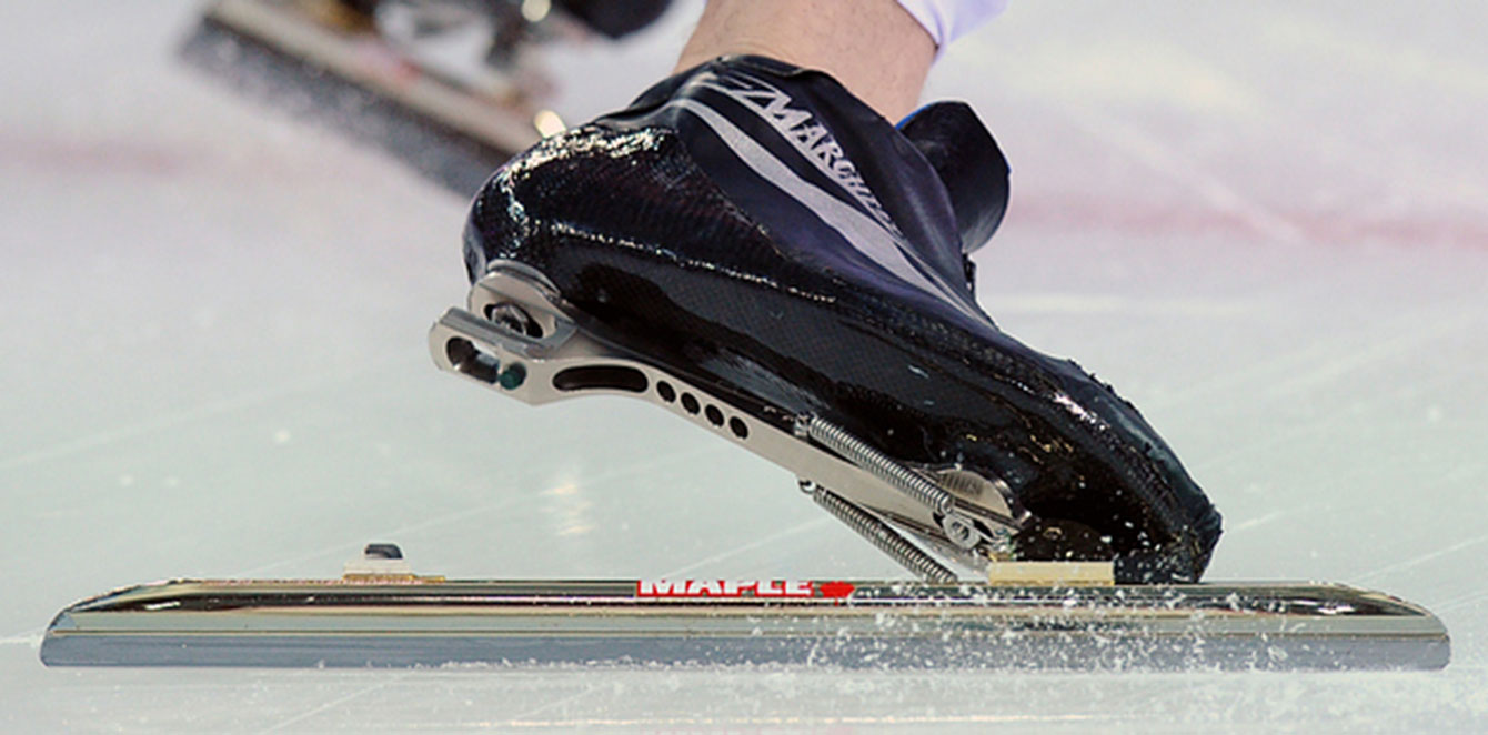 A really nice picture of how the clap skate assists through longer blade-to-ice contact. 
