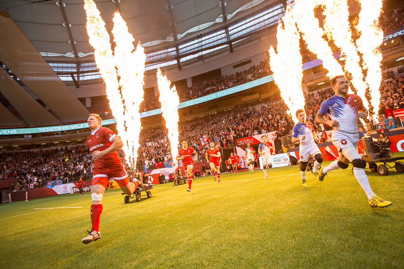 Canada and France sprint out to the pitch ahead of their bowl final match, which the Canadians won 19-17 to earn ninth place in the debut of the World Rugby Sevens Series in Canada on March 13, 2016 (Photo: Derek Stevens via Rugby Canada). 