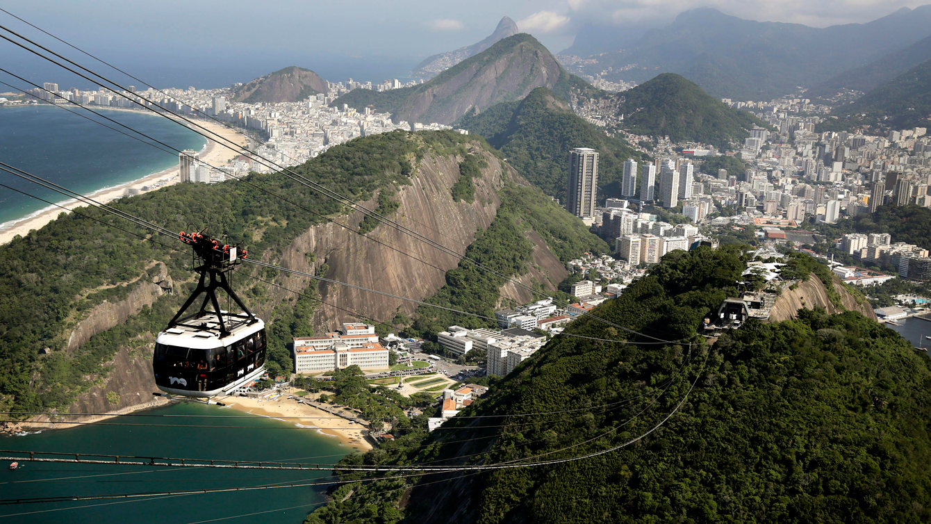 (Photo: AP/Wong Maye-E)