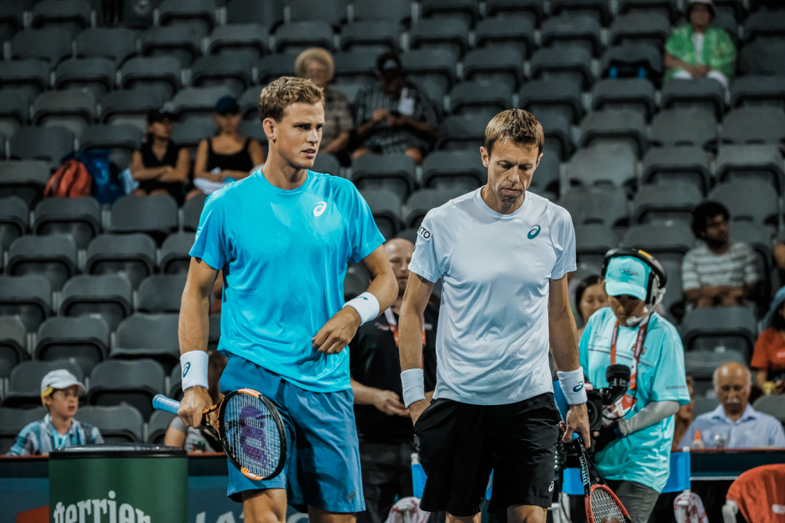 Canada’s Vasek Pospisil and Daniel Nestor play doubles at the Rogers Cup in Toronto on July 28, 2016. (Thomas Skrlj/COC)