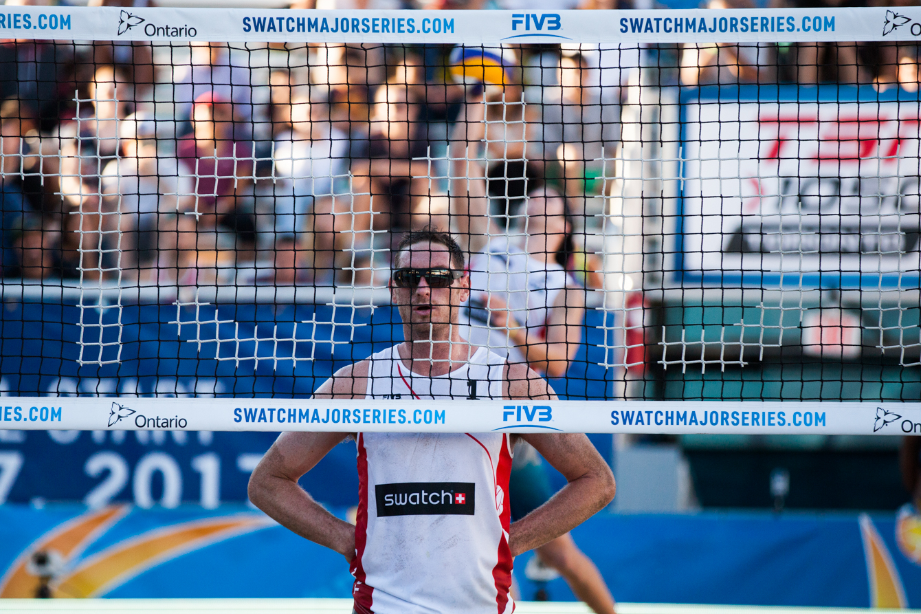 Schachter serves as Binstock awaits a return at the FIVB World Tour Finals