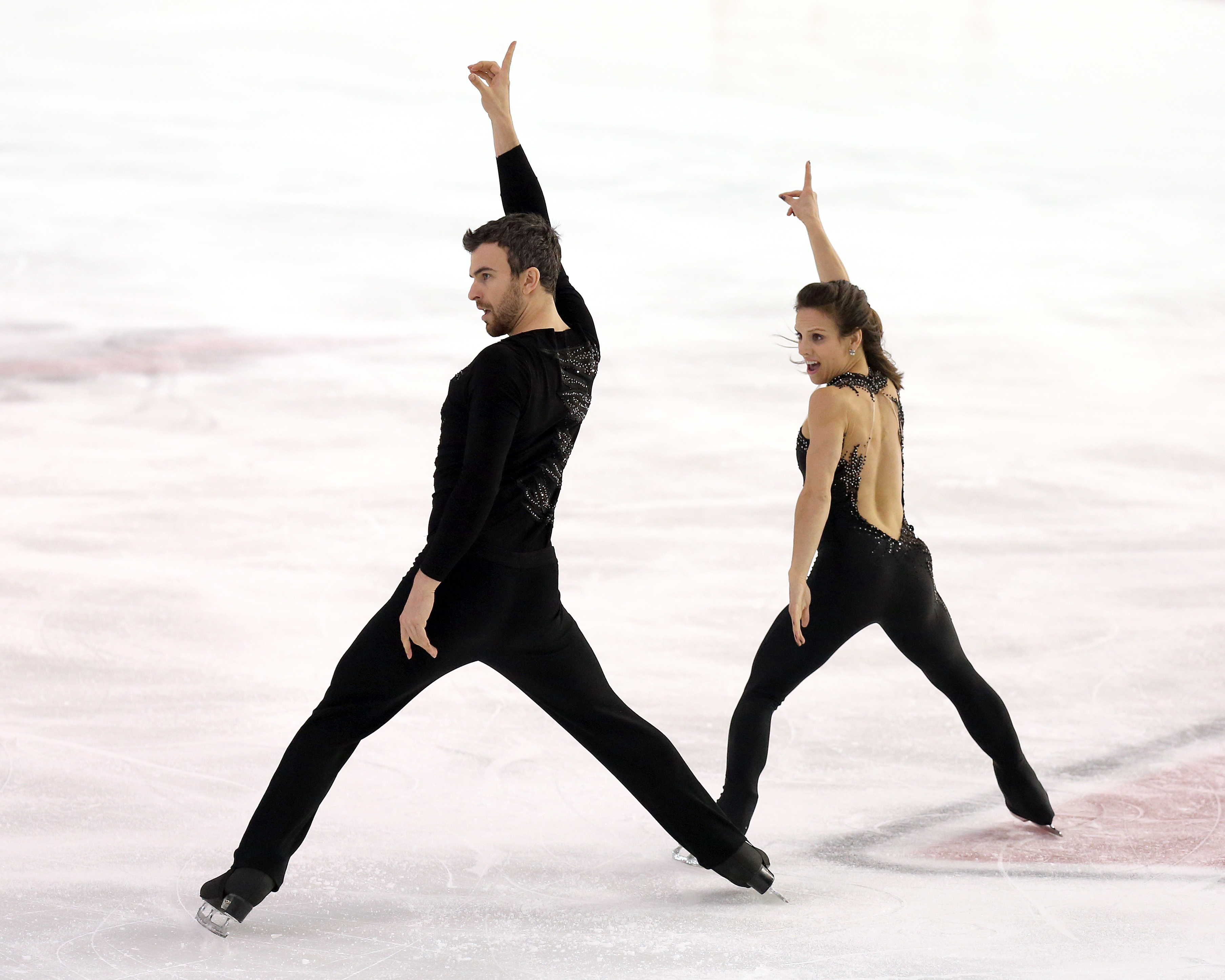 Meagan Duhamel and Eric Radford in the short program at the Canadian Tire National Skating Championships, January 20, 2017 PHOTO: Greg Kolz