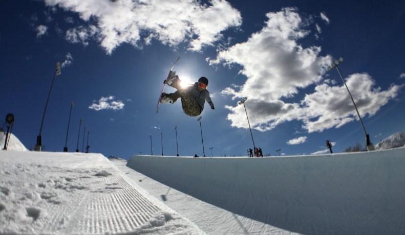 mercedesaircalgarymarch2016 Mercedes in the halfpipe in Calgary in March 2016