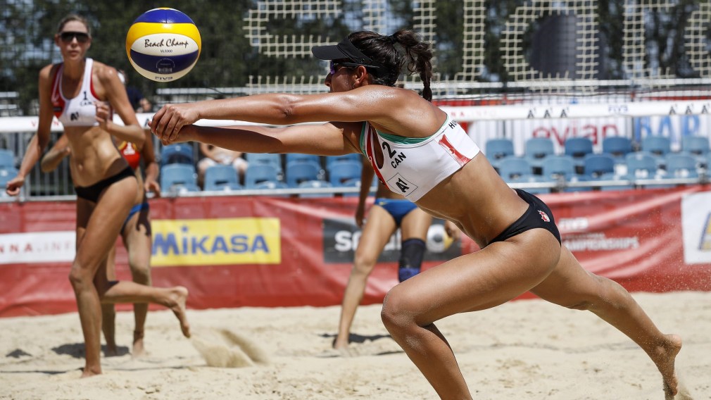 Beach Volleyball: Canadian women advance to elimination rounds at worlds